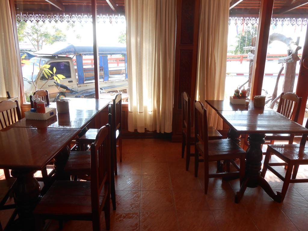 Chanthasom Guesthouse Ban Nongdouang Екстер'єр фото