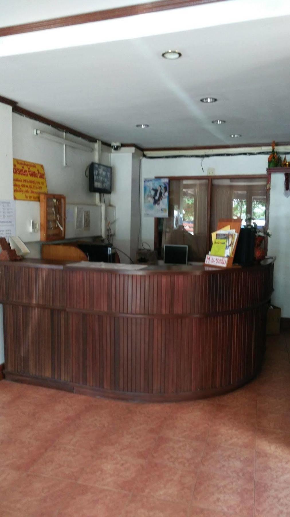 Chanthasom Guesthouse Ban Nongdouang Екстер'єр фото